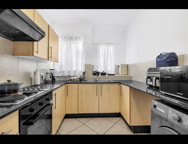 2 BEDROOM APARTMENT FOR SALE IN FERNDALE